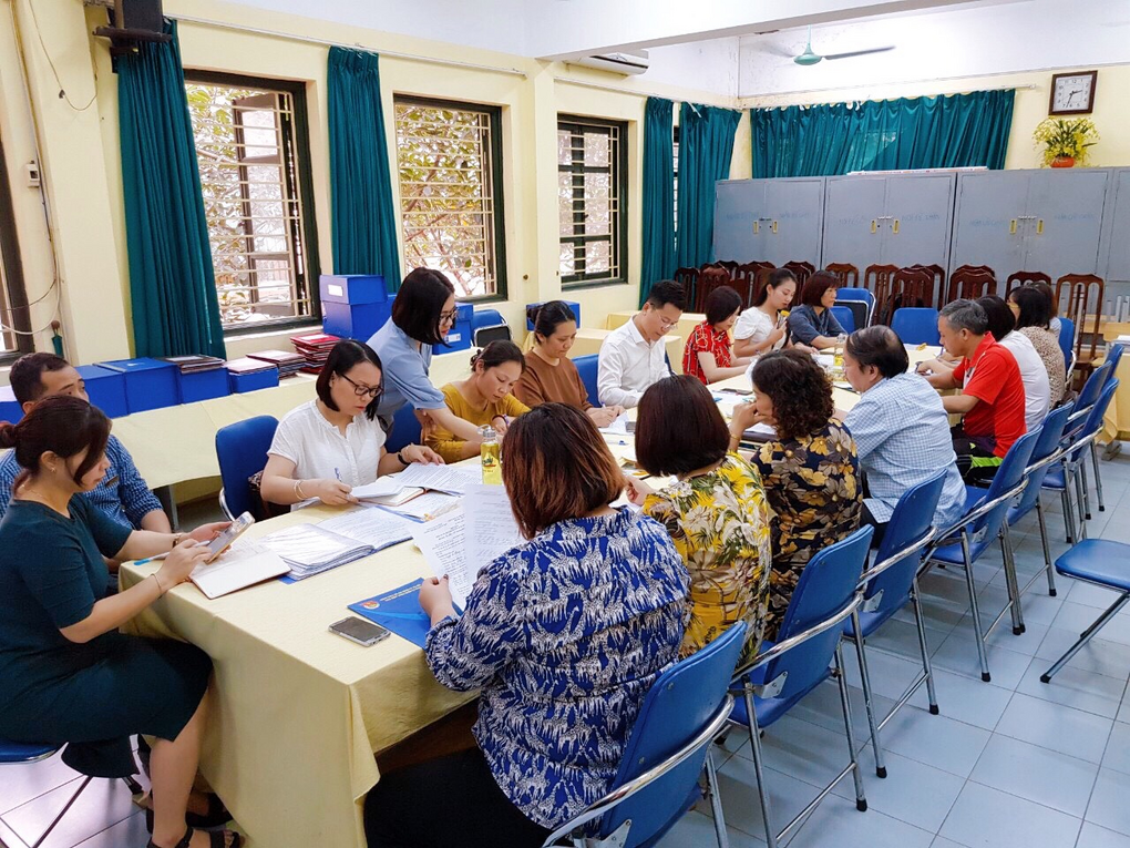 Phòng GD – ĐT quận Ba Đình đánh giá cao các hoạt động chuyên môn của Trường THCS Thống Nhất khi kiểm tra chuyên đề nhà trường