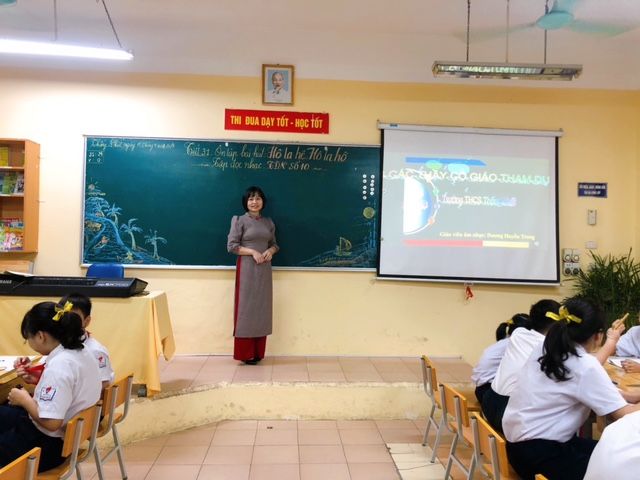 Tiết thi Giáo viên dạy giỏi cấp Quận môn Âm nhạc của Cô giáo Dương Huyền Trang gây ấn tượng mạnh với Ban Giám khảo