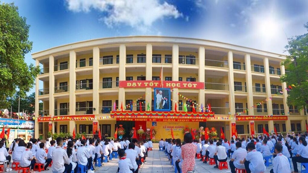 DẤU ẤN MÙA THU – MÙA TỰU TRƯỜNG