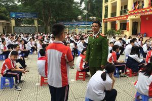 Các hình ảnh trong buổi tuyên truyền phòng cháy chữa cháy cho học sinh