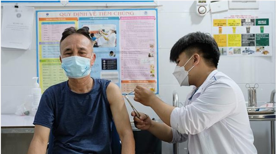 Cần biết: Sự khác nhau giữa tiêm vaccine COVID-19 mũi bổ sung và mũi 3