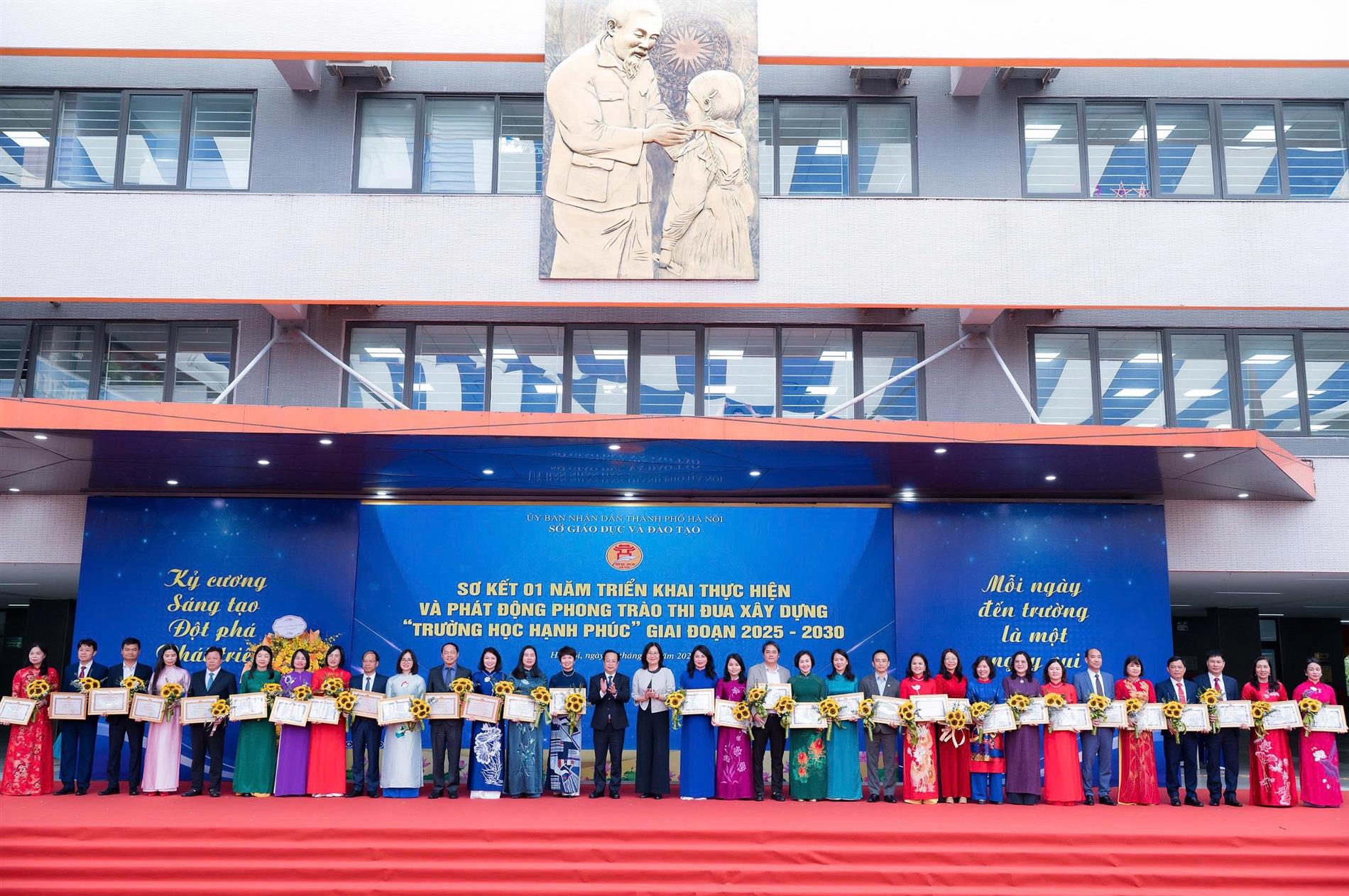 Trường THCS Thống Nhất vinh dự được Sở Giáo dục và Đào tạo Hà Nội tuyên dương trong phong trào “Trường học hạnh phúc” giai đoạn 2025 – 2030