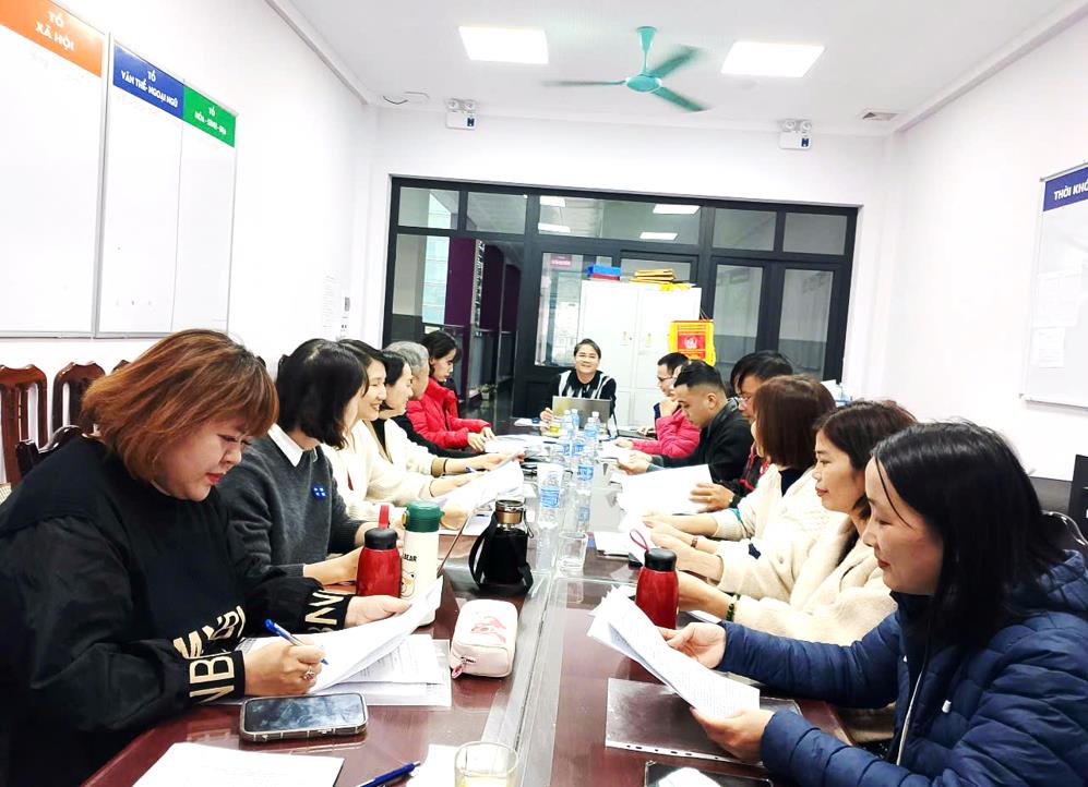 Chi bộ trường THCS Thống Nhất tổ chức kiểm điểm tập thể và đảng viên năm 2025