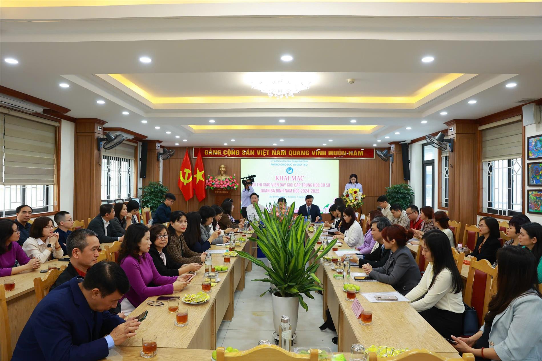 Giáo viên trường THCS Thống Nhất sẽ dự thi giáo viên dạy giỏi cấp quận năm học 2024-2025