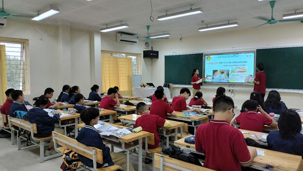 Chuyên đề “Đọc và làm theo Báo Đội” – PTMN chi đội 7A4