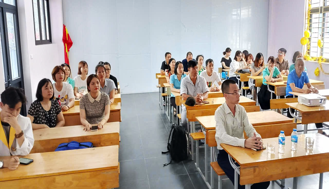 Trường THCS Thống Nhất tổ chức buổi chuyên đề: "Chăm sóc sức khỏe chủ động và ứng dụng giải mã gen trong y học dự phòng"